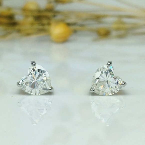 2.50 Ct Marquise Cut Prong Set Moissanite Stud Earring - Picture 1 of 4